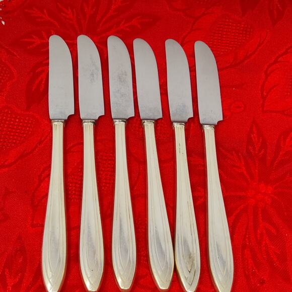 6X BK Antique Rogers Bros Insico Silhouette Silver Plated Short Butter Knives - Picture 7 of 11